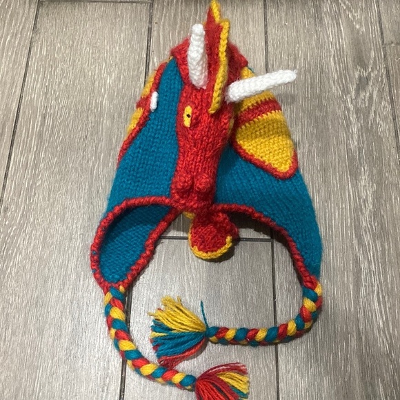Hand knit Red Dragon Beanie 17% alpaca wool kids hat - Picture 2 of 11